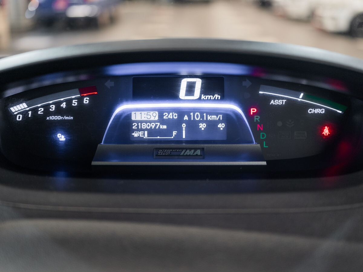 Honda Freed Spike 2014 - фото автомобиля