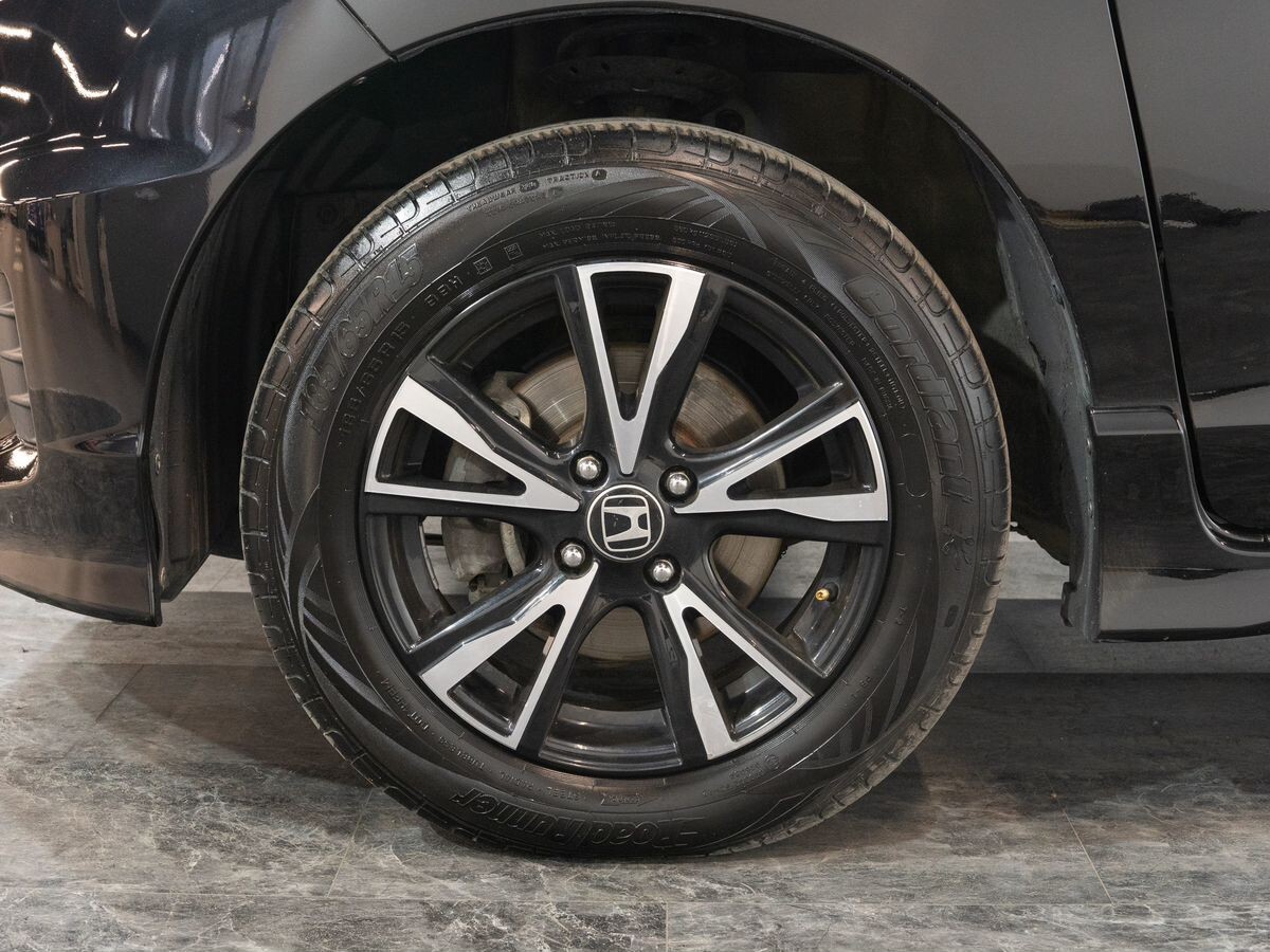 Honda Freed Spike 2014 - фото автомобиля