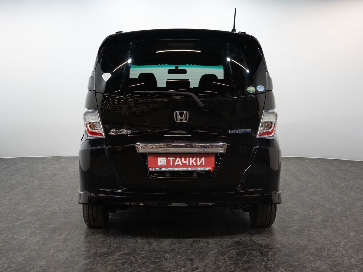 Honda Freed Spike 2014 - фото автомобиля