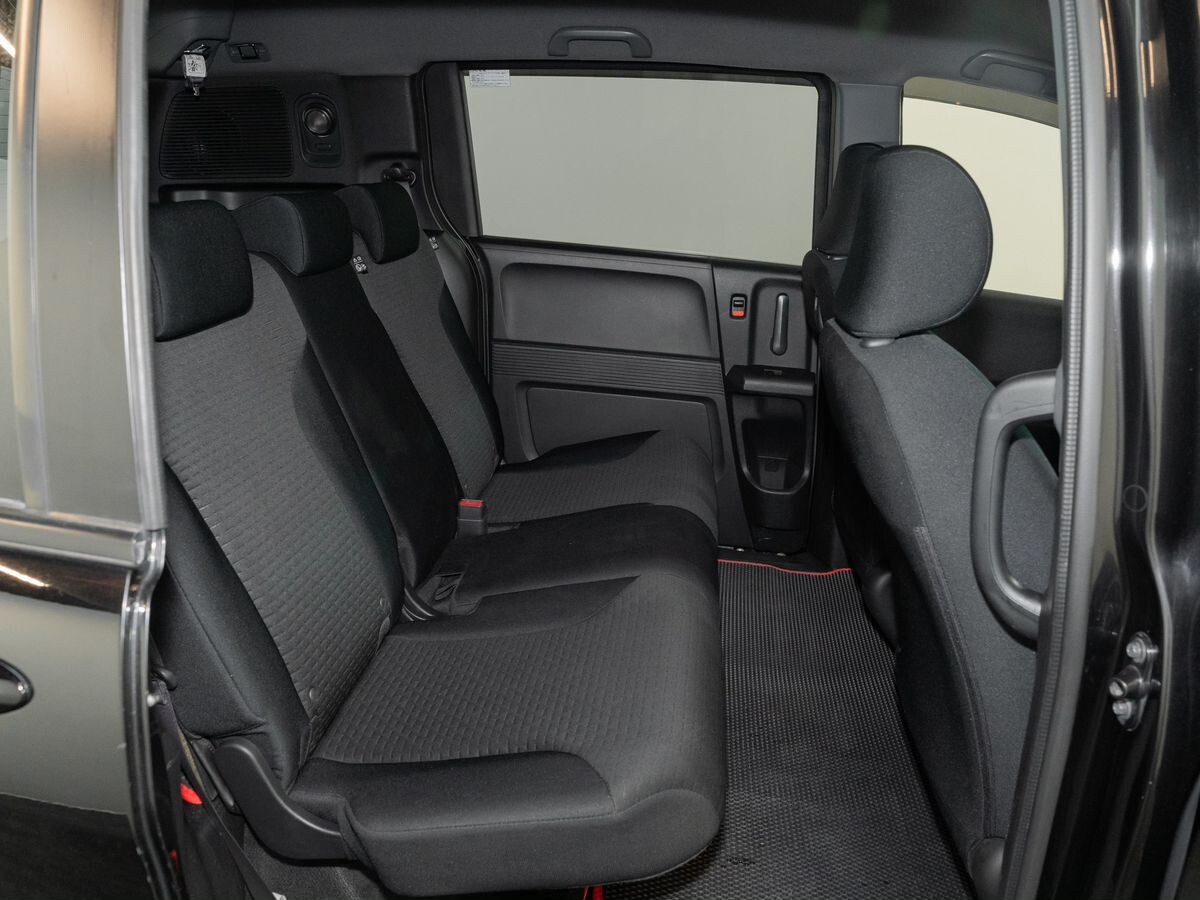Honda Freed Spike 2014 - фото автомобиля