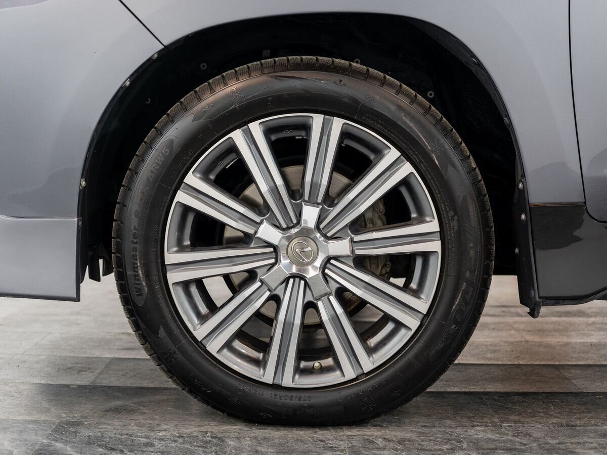 Lexus LX450d 2016 - фото автомобиля