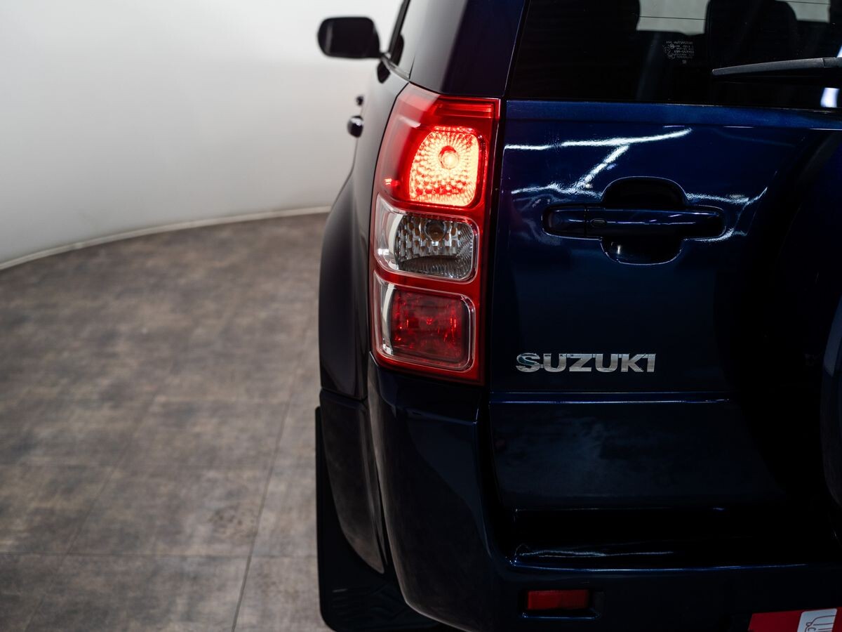 Suzuki Grand Vitara 2013 - фото автомобиля