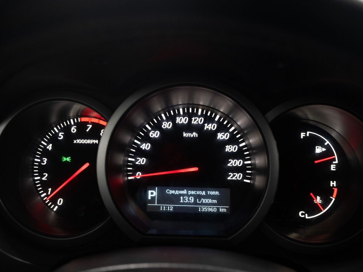 Suzuki Grand Vitara 2013 - фото автомобиля