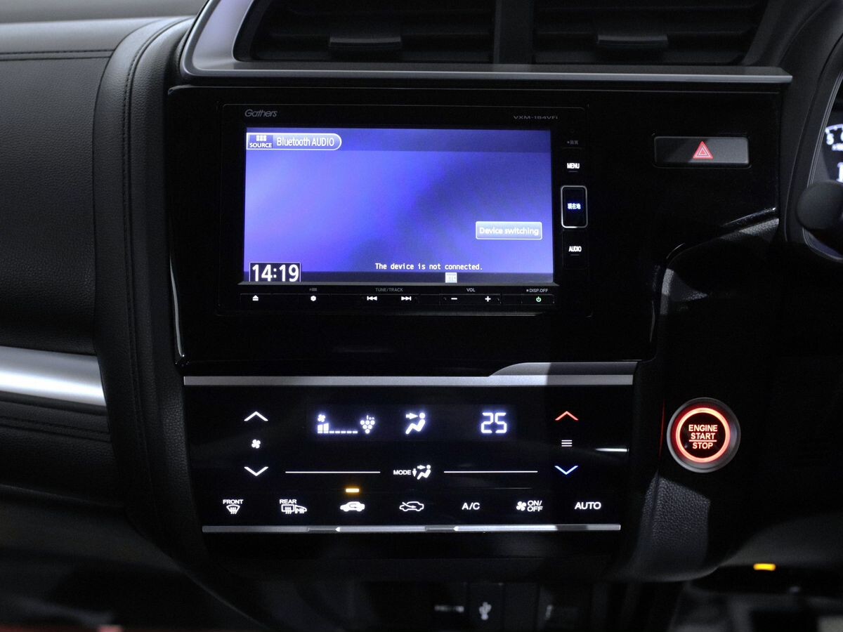 Honda Fit 2018 - фото автомобиля