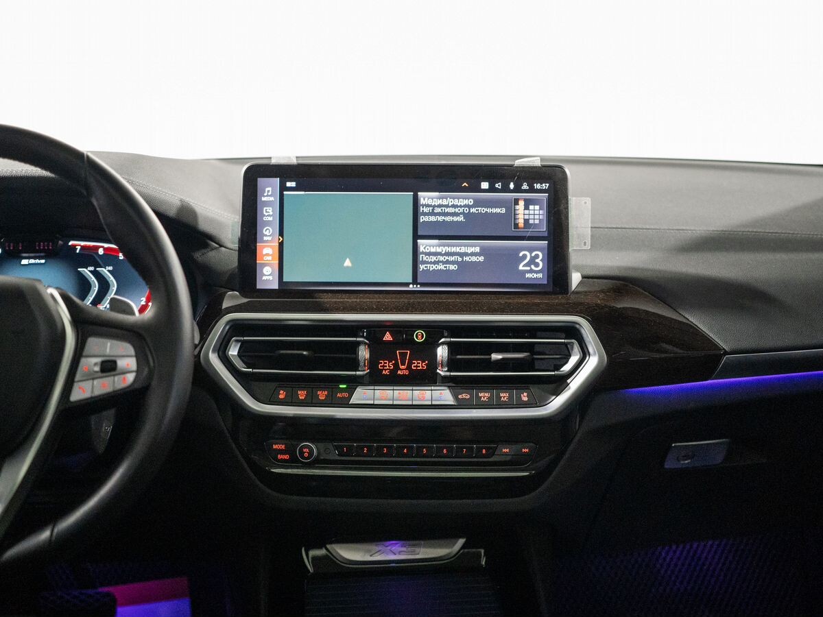 BMW X3 2021 - фото автомобиля