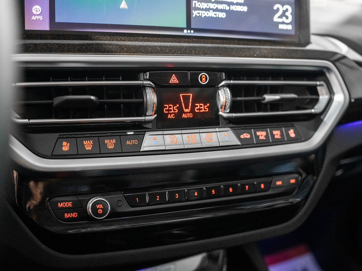 BMW X3 2021 - фото автомобиля