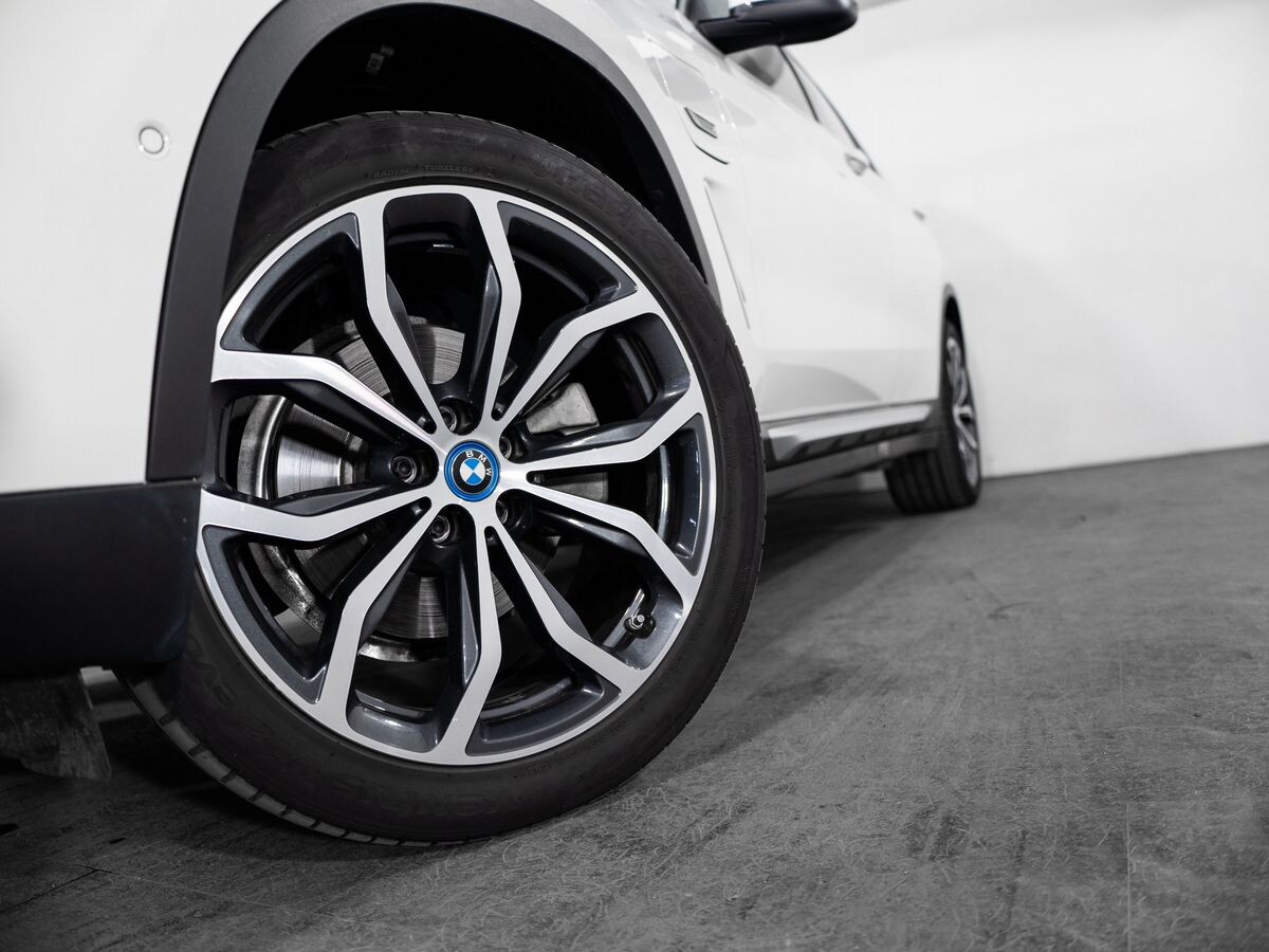 BMW X3 2021 - фото автомобиля