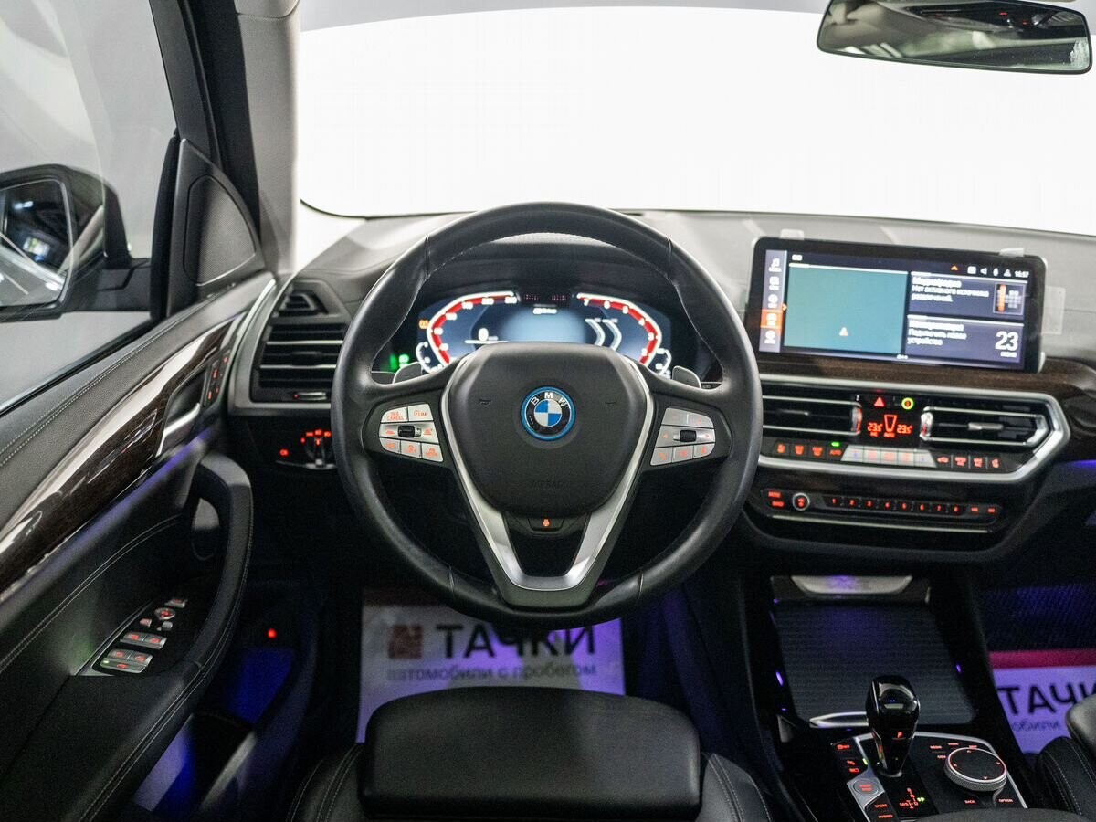 BMW X3 2021 - фото автомобиля
