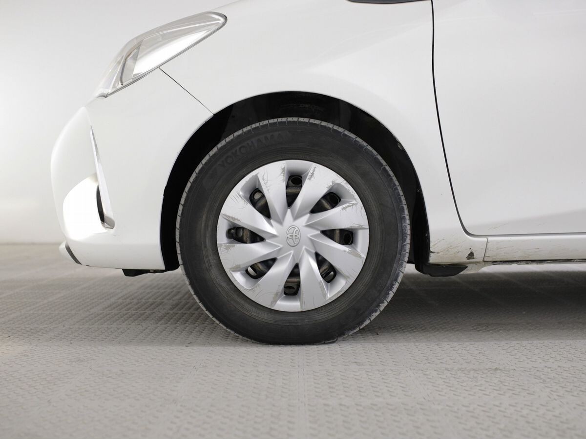 Toyota Vitz 2019 - фото автомобиля