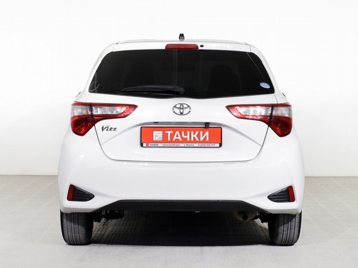Toyota Vitz 2019 - фото автомобиля
