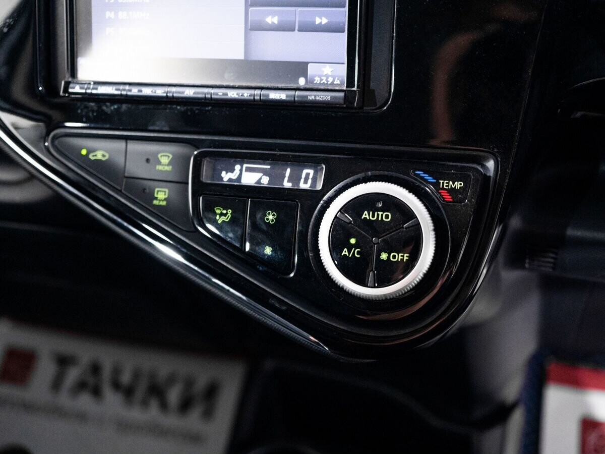 Toyota Aqua 2018 - фото автомобиля