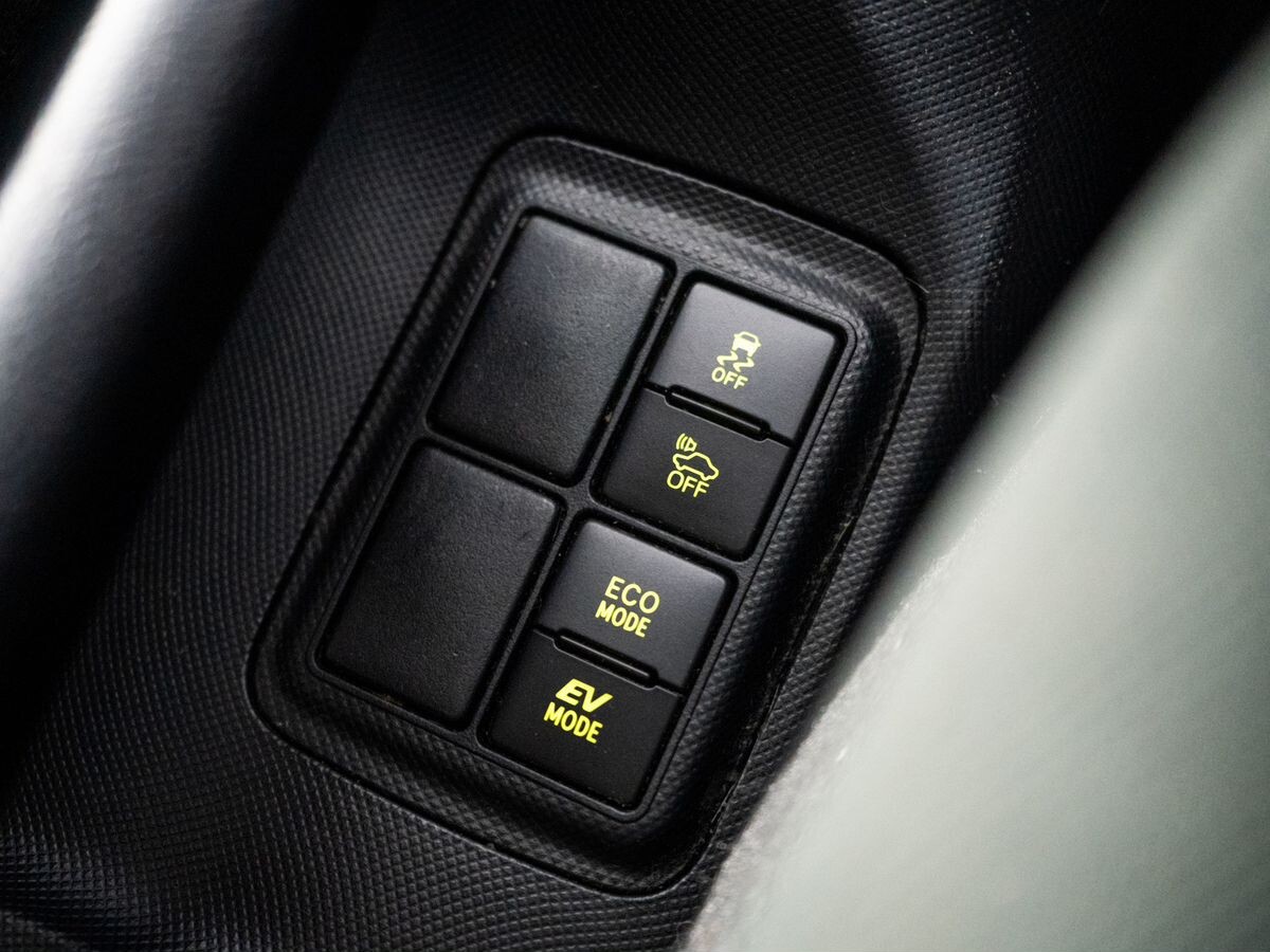 Toyota Aqua 2018 - фото автомобиля
