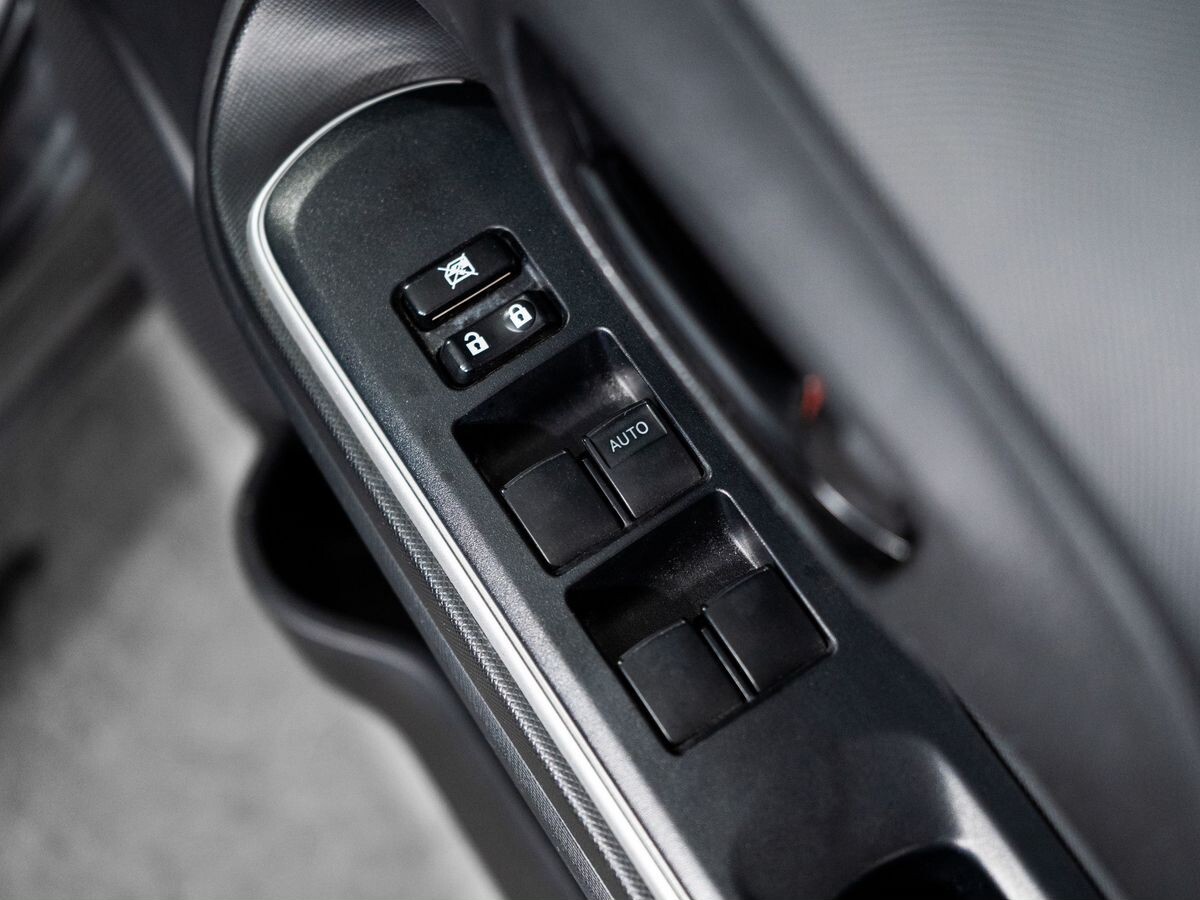 Toyota Aqua 2018 - фото автомобиля