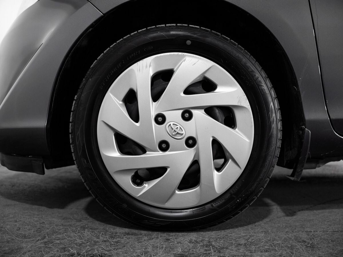 Toyota Aqua 2018 - фото автомобиля