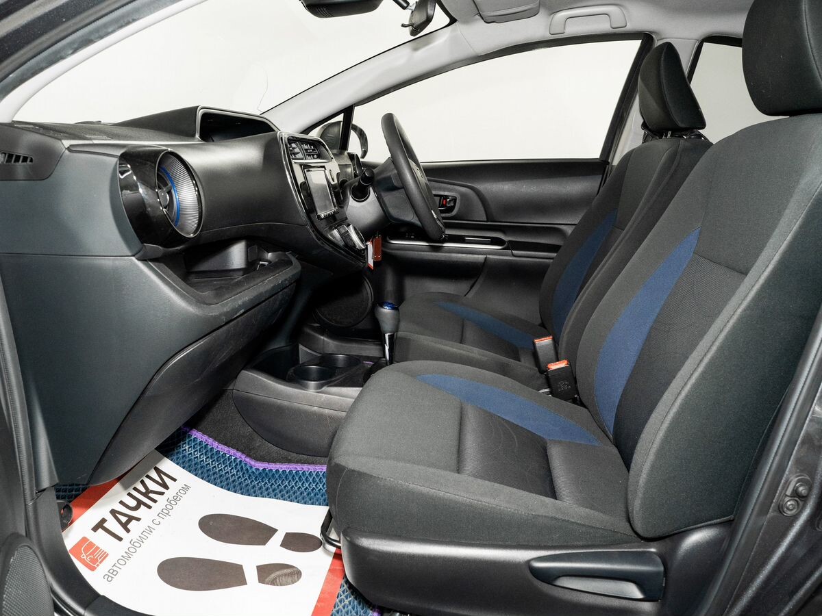 Toyota Aqua 2018 - фото автомобиля