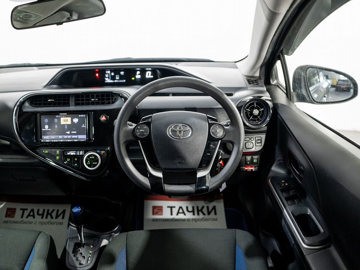 Toyota Aqua 2018 - фото автомобиля