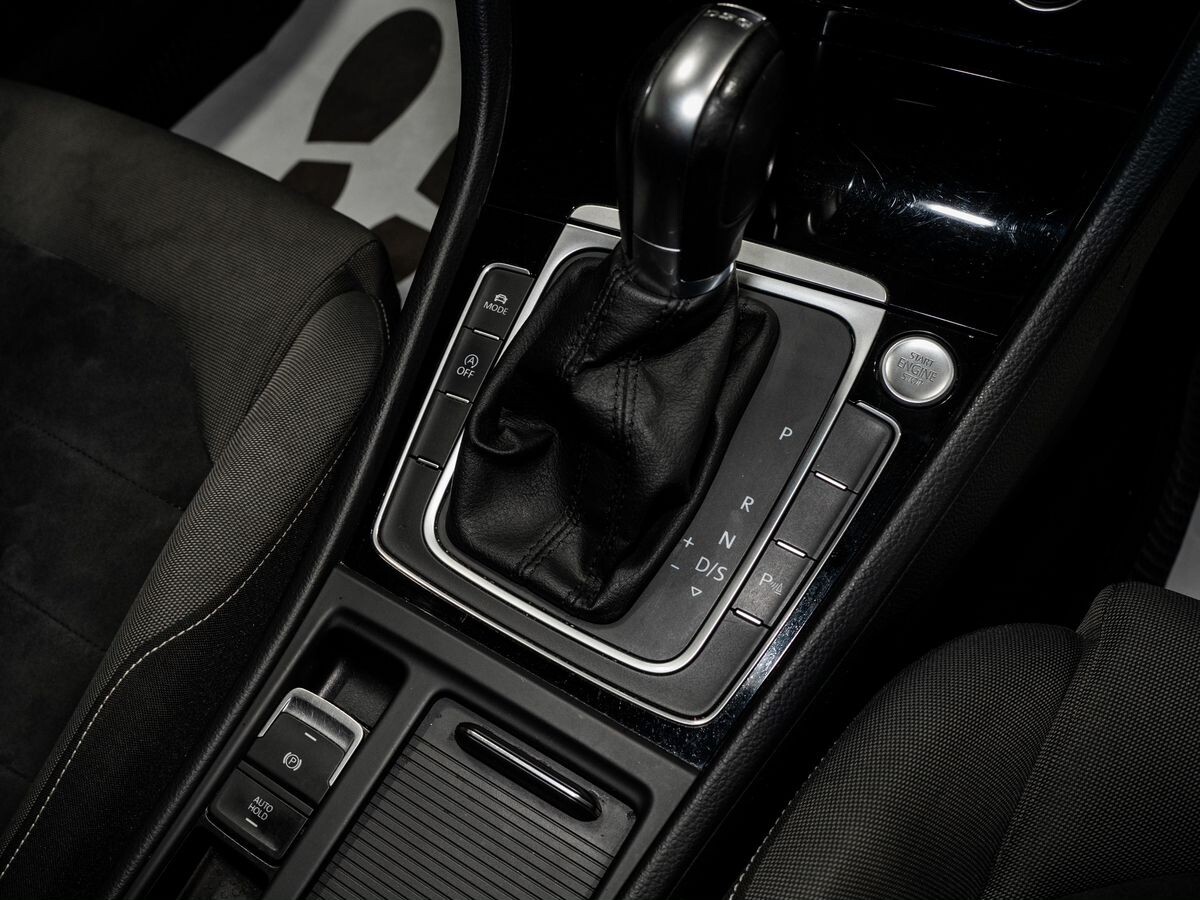 Volkswagen Golf 2014 - фото автомобиля