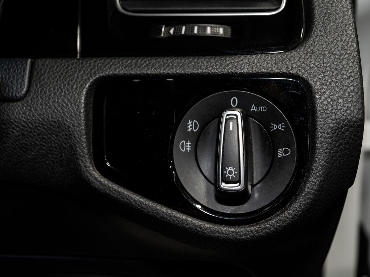 Volkswagen Golf 2014 - фото автомобиля