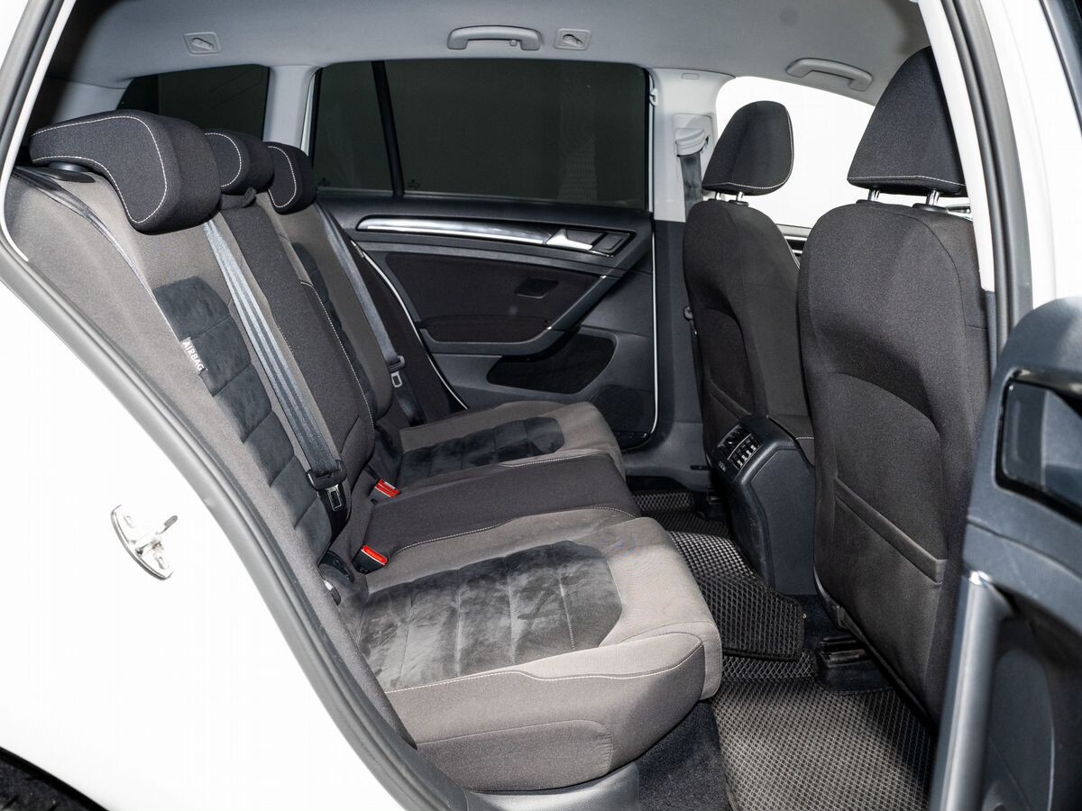 Volkswagen Golf 2014 - фото автомобиля