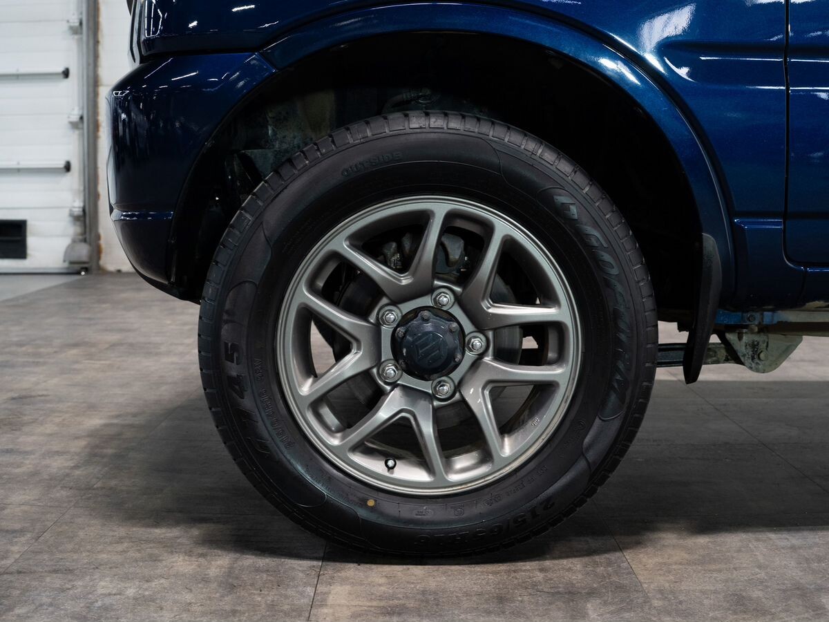 Suzuki Jimny 2018 - фото автомобиля