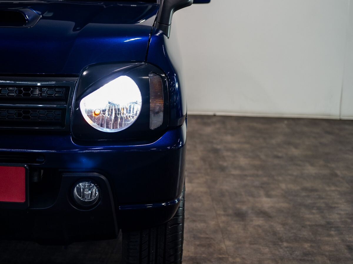 Suzuki Jimny 2018 - фото автомобиля