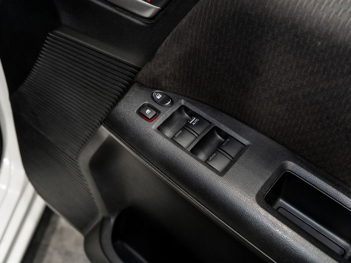 Honda Freed 2012 - фото автомобиля