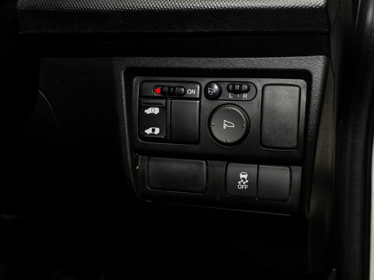 Honda Freed 2012 - фото автомобиля