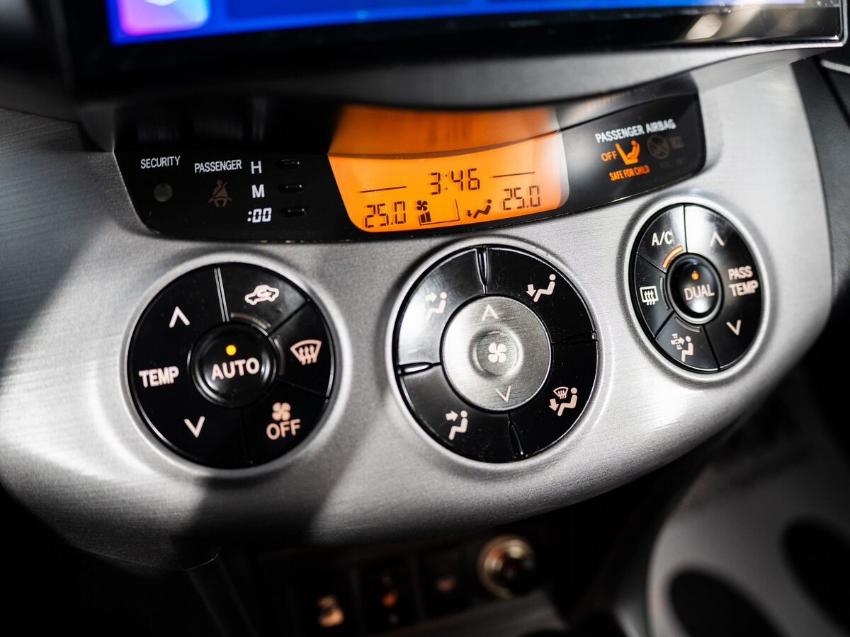 Toyota RAV4 2007 - фото автомобиля