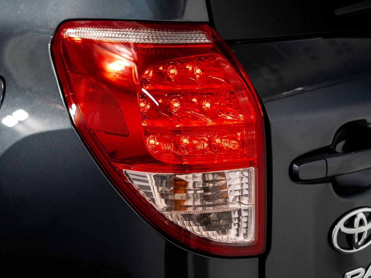 Toyota RAV4 2007 - фото автомобиля