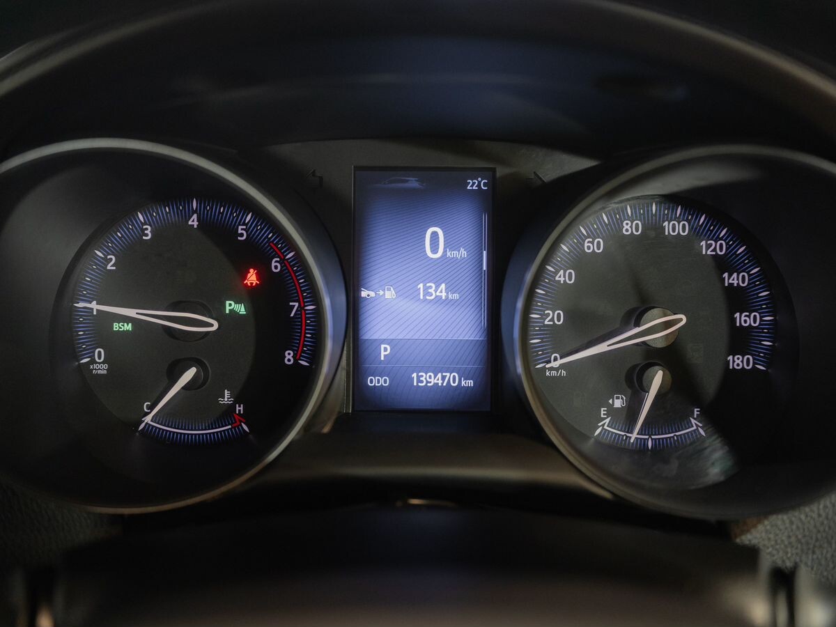 Toyota C-HR 2018 - фото автомобиля