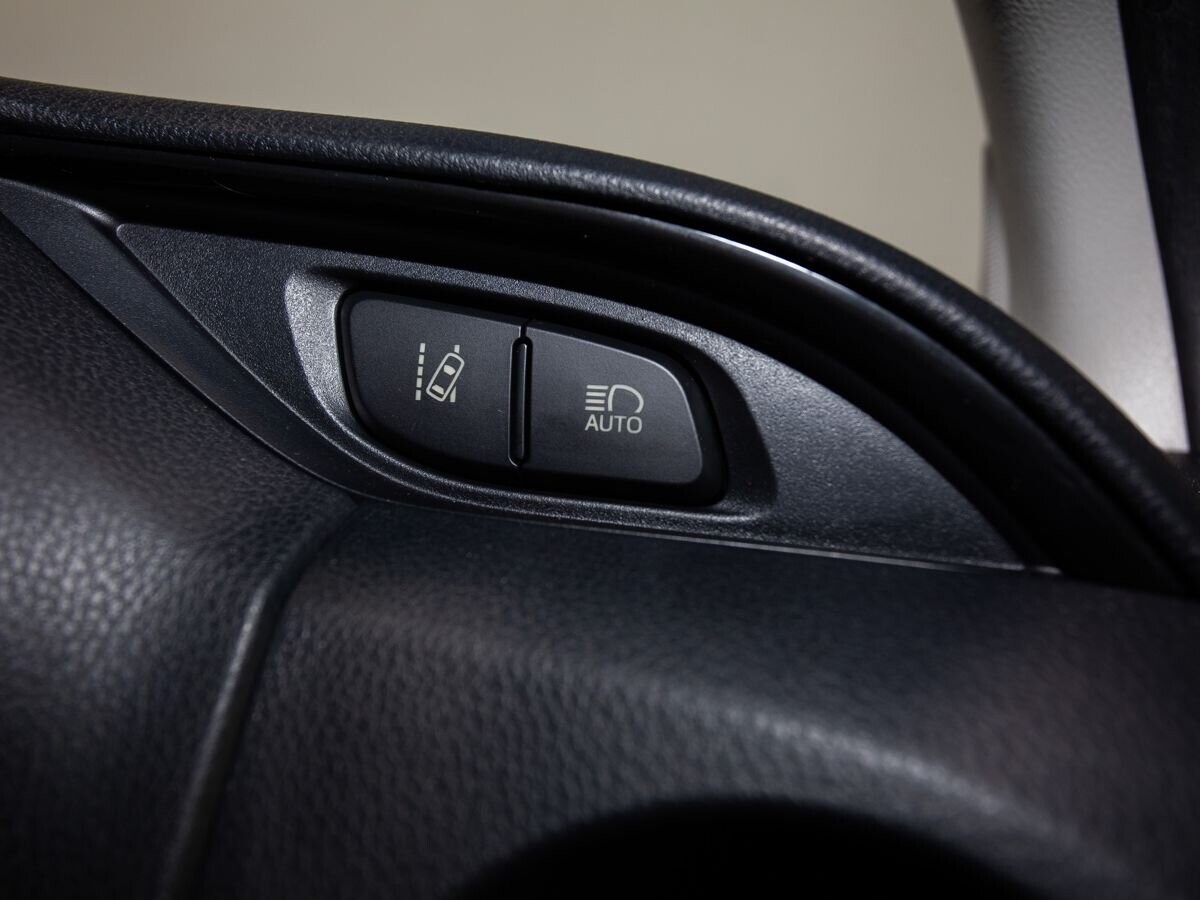 Toyota Vitz 2018 - фото автомобиля