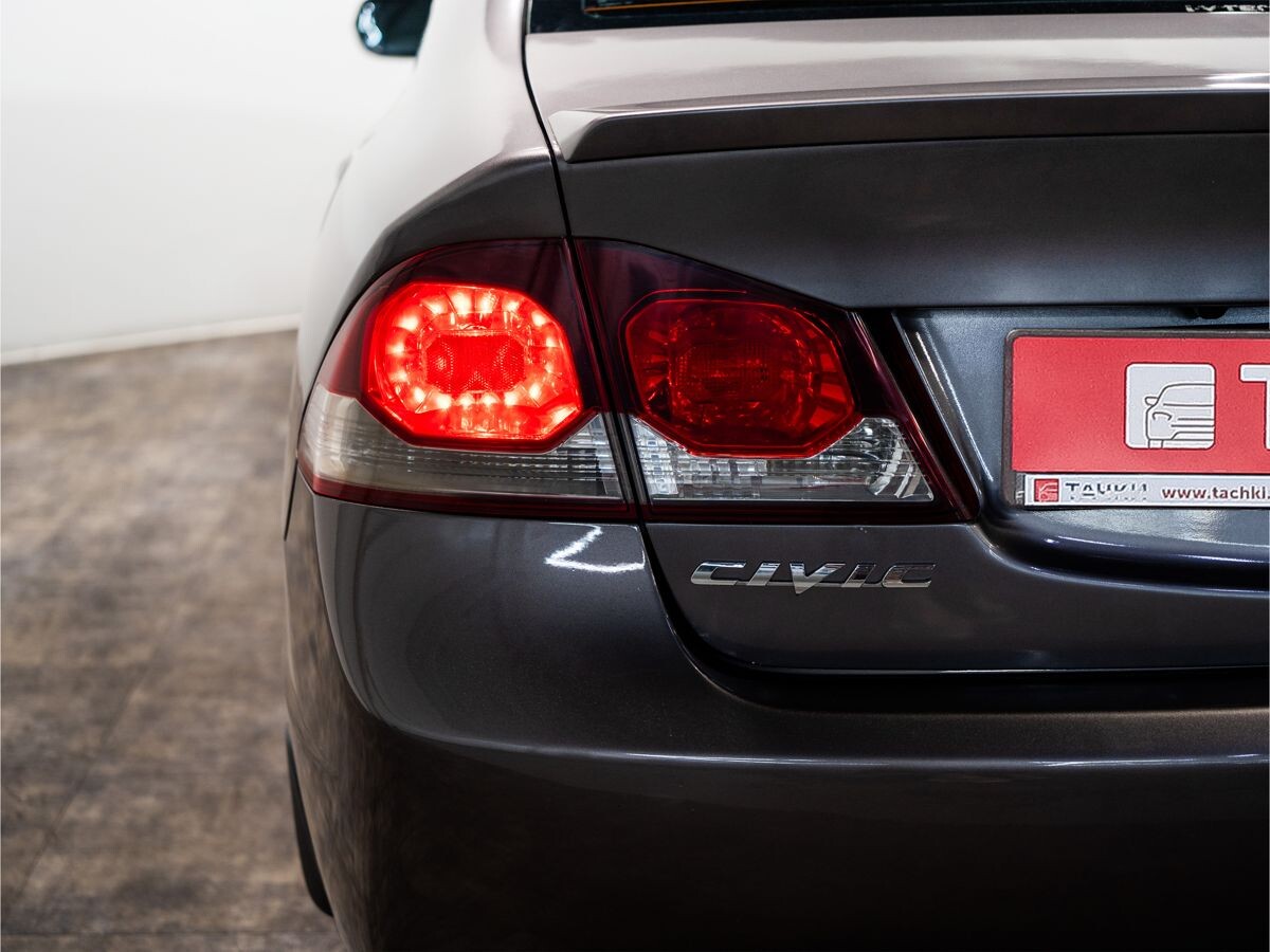 Honda Civic 2009 - фото автомобиля