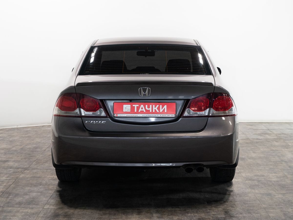 Honda Civic 2009 - фото автомобиля