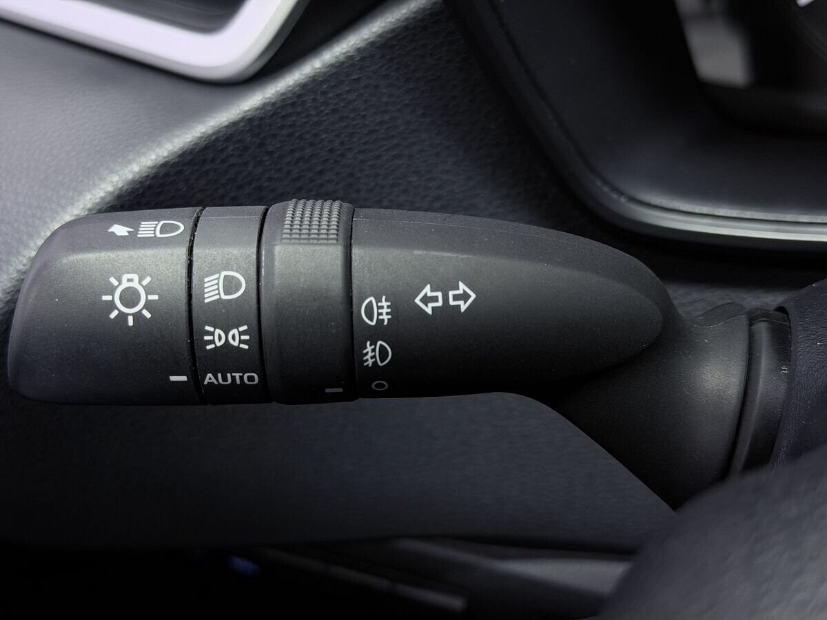 Toyota Corolla 2023 - фото автомобиля