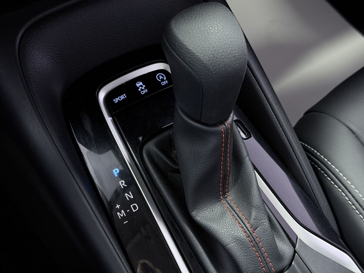 Toyota Corolla 2023 - фото автомобиля