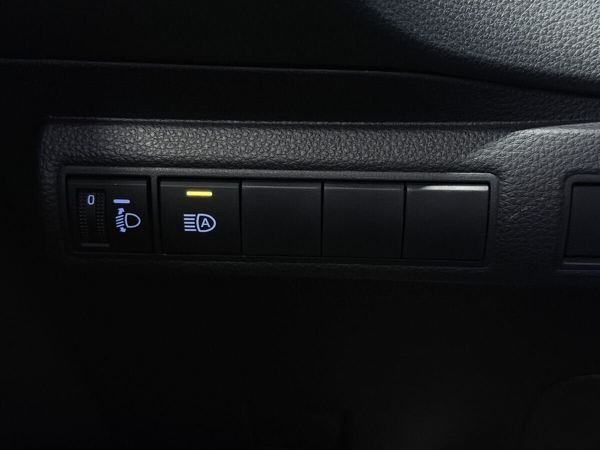 Toyota Corolla 2023 - фото автомобиля