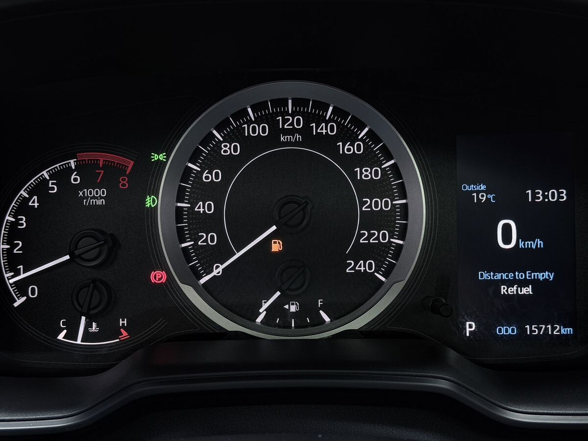 Toyota Corolla 2022 - фото автомобиля