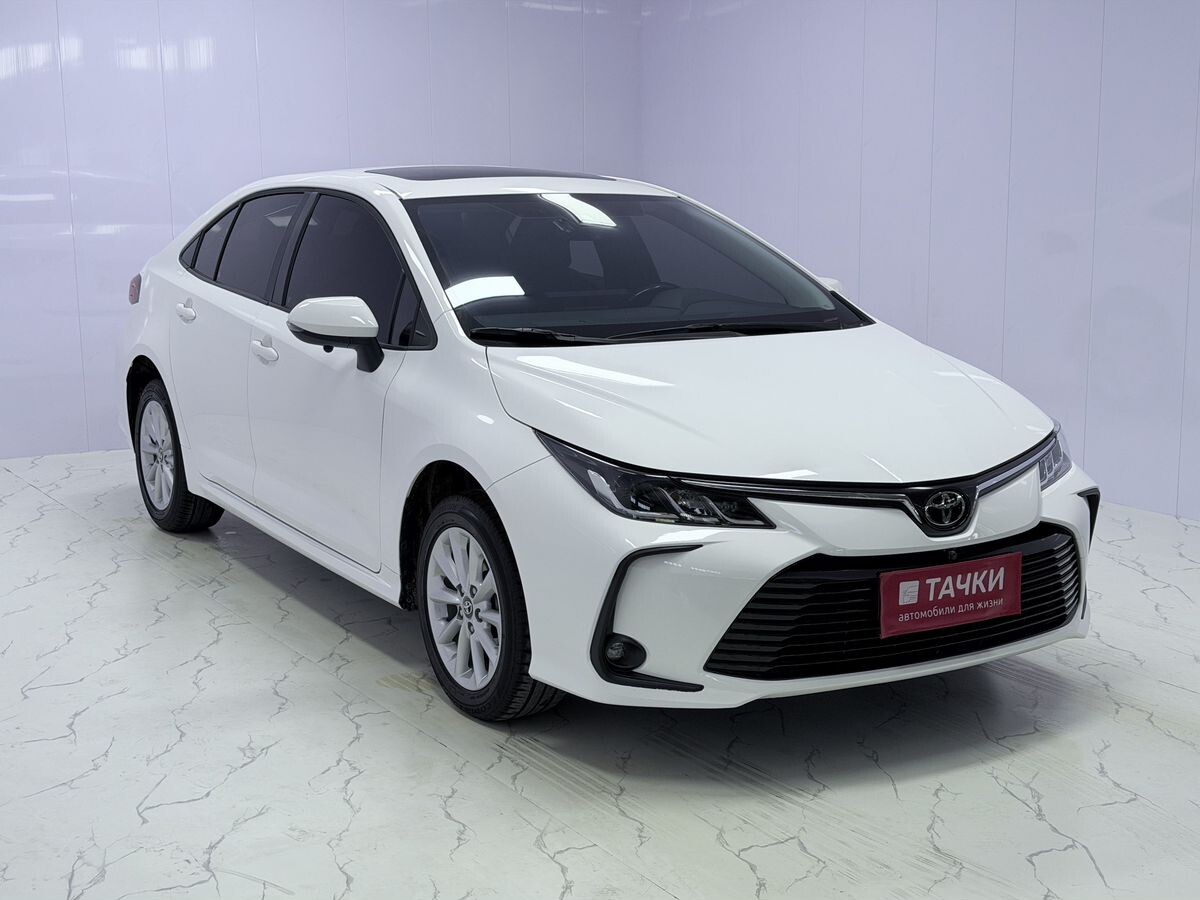 Toyota Corolla 2022 - фото автомобиля