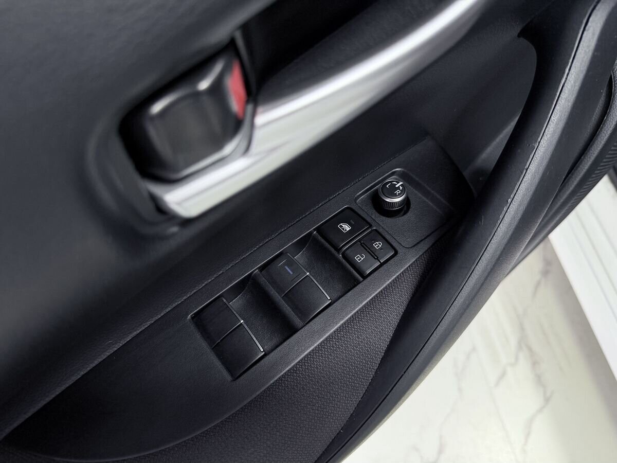 Toyota Corolla 2022 - фото автомобиля