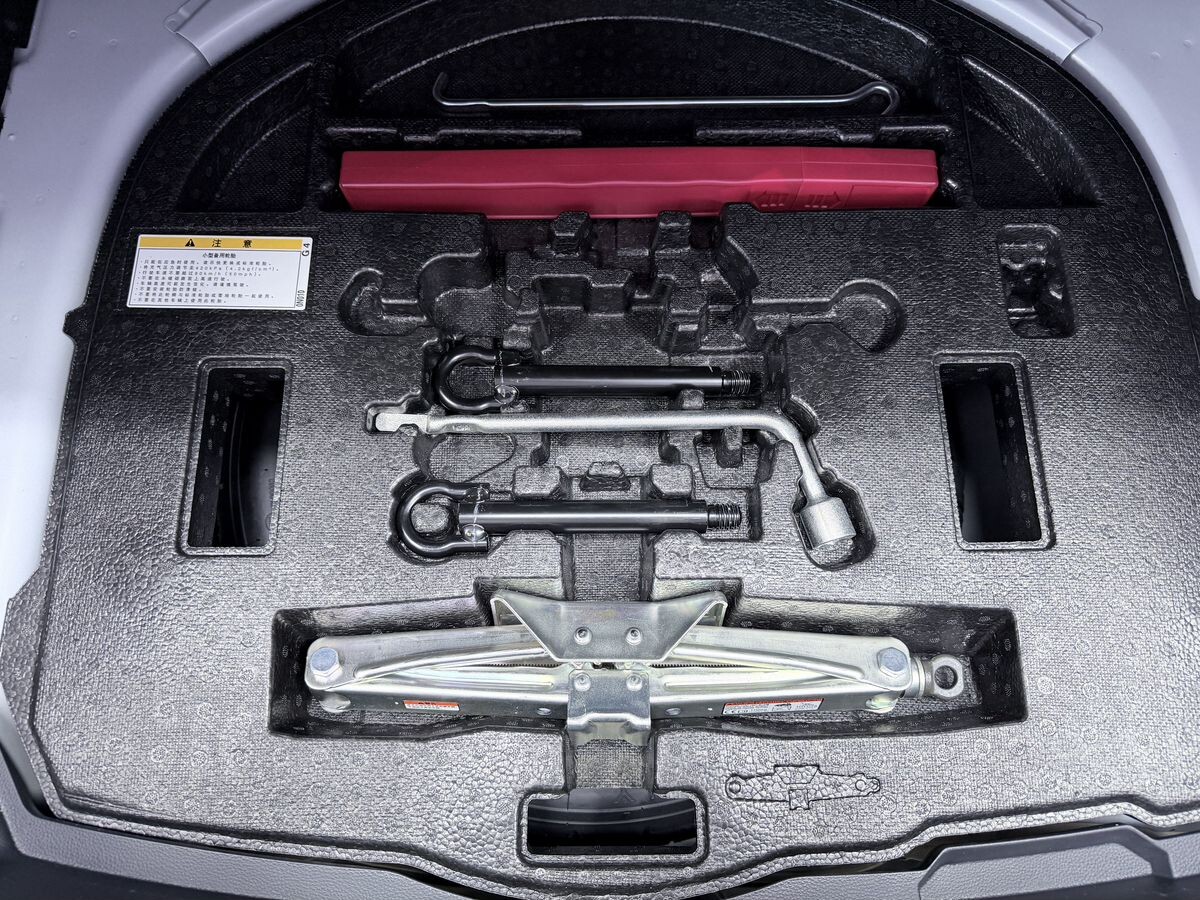 Toyota Corolla 2022 - фото автомобиля