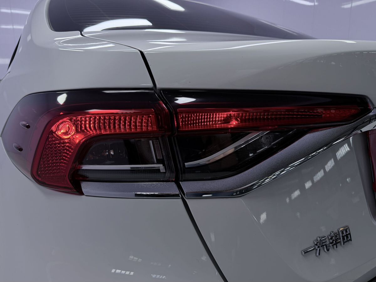 Toyota Corolla 2022 - фото автомобиля