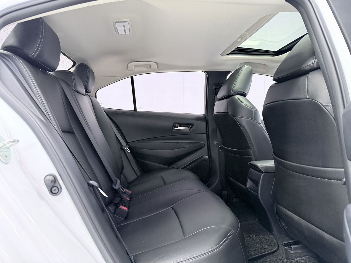 Toyota Corolla 2022 - фото автомобиля