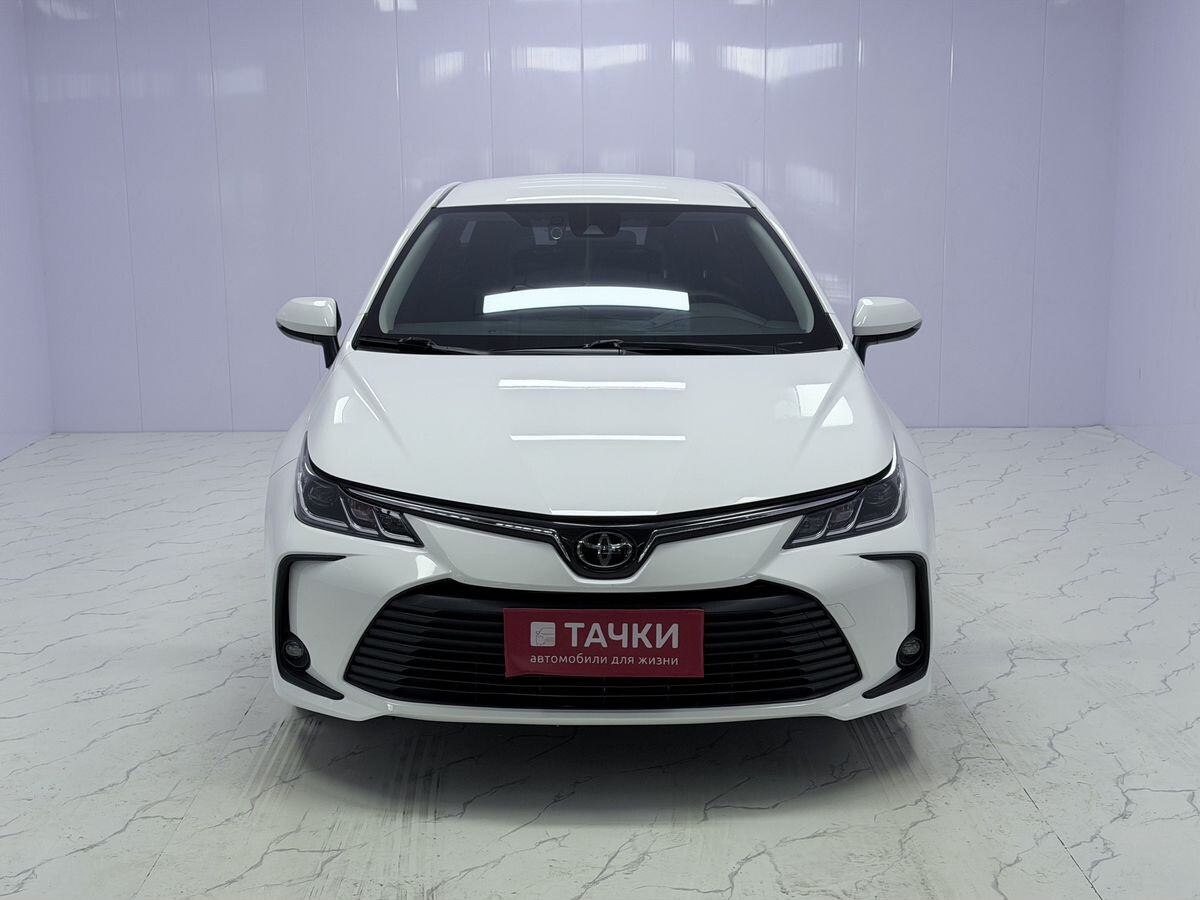 Toyota Corolla 2022 - фото автомобиля