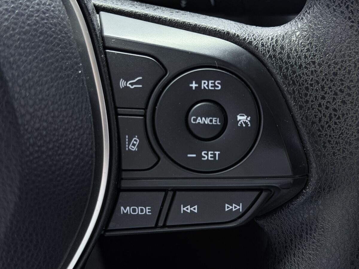 Toyota Corolla 2022 - фото автомобиля