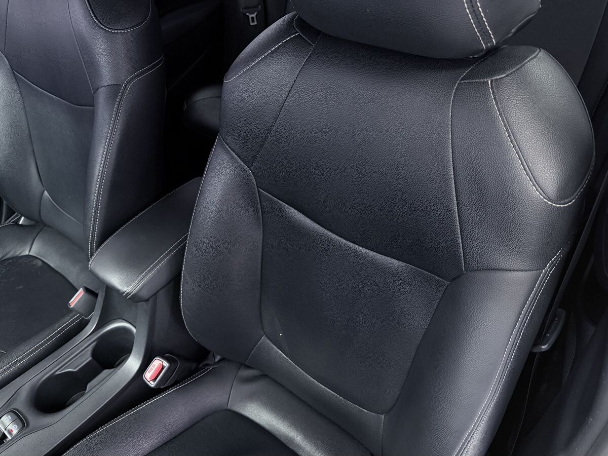 Toyota Corolla 2022 - фото автомобиля