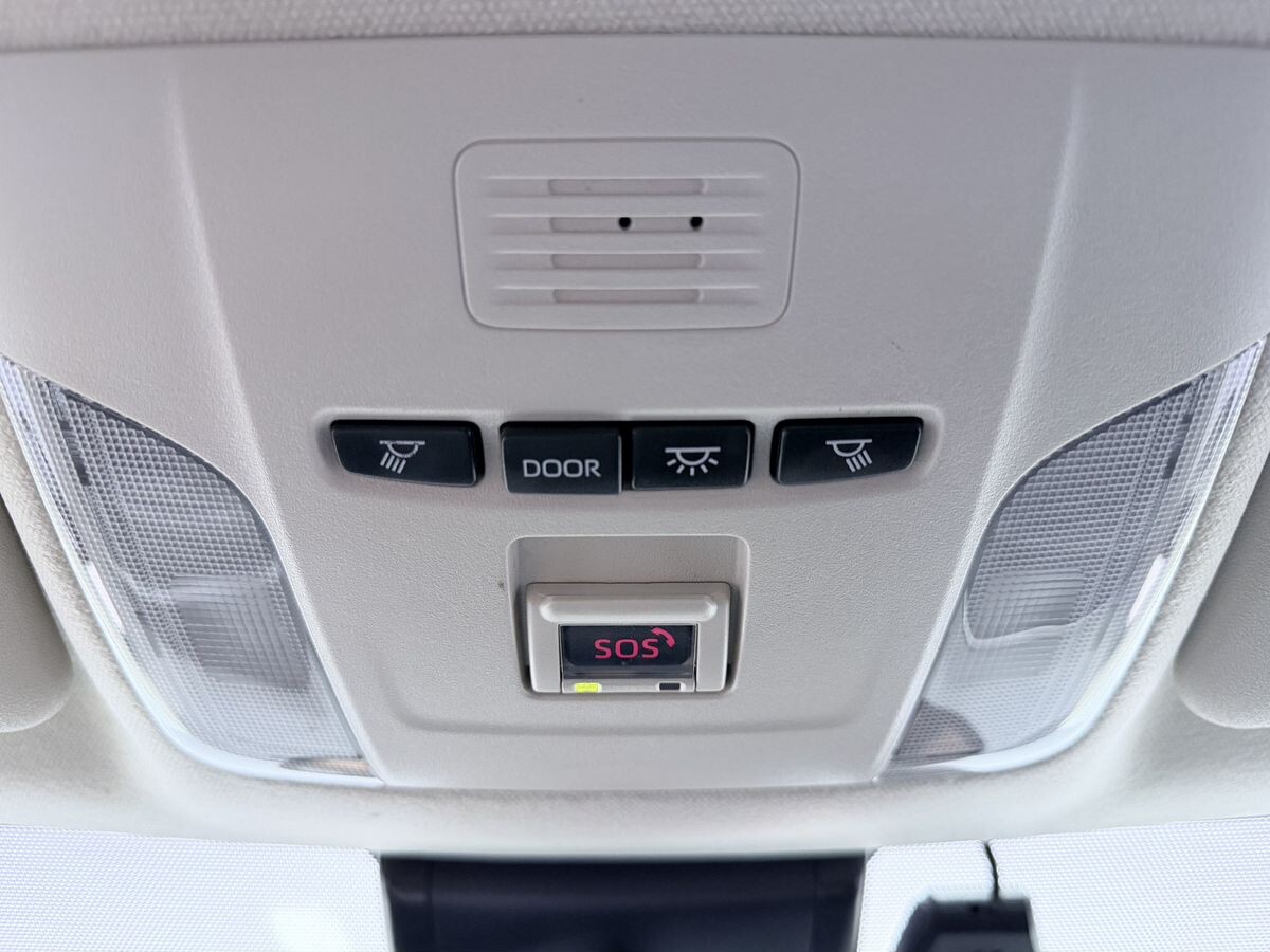 Toyota Corolla 2022 - фото автомобиля