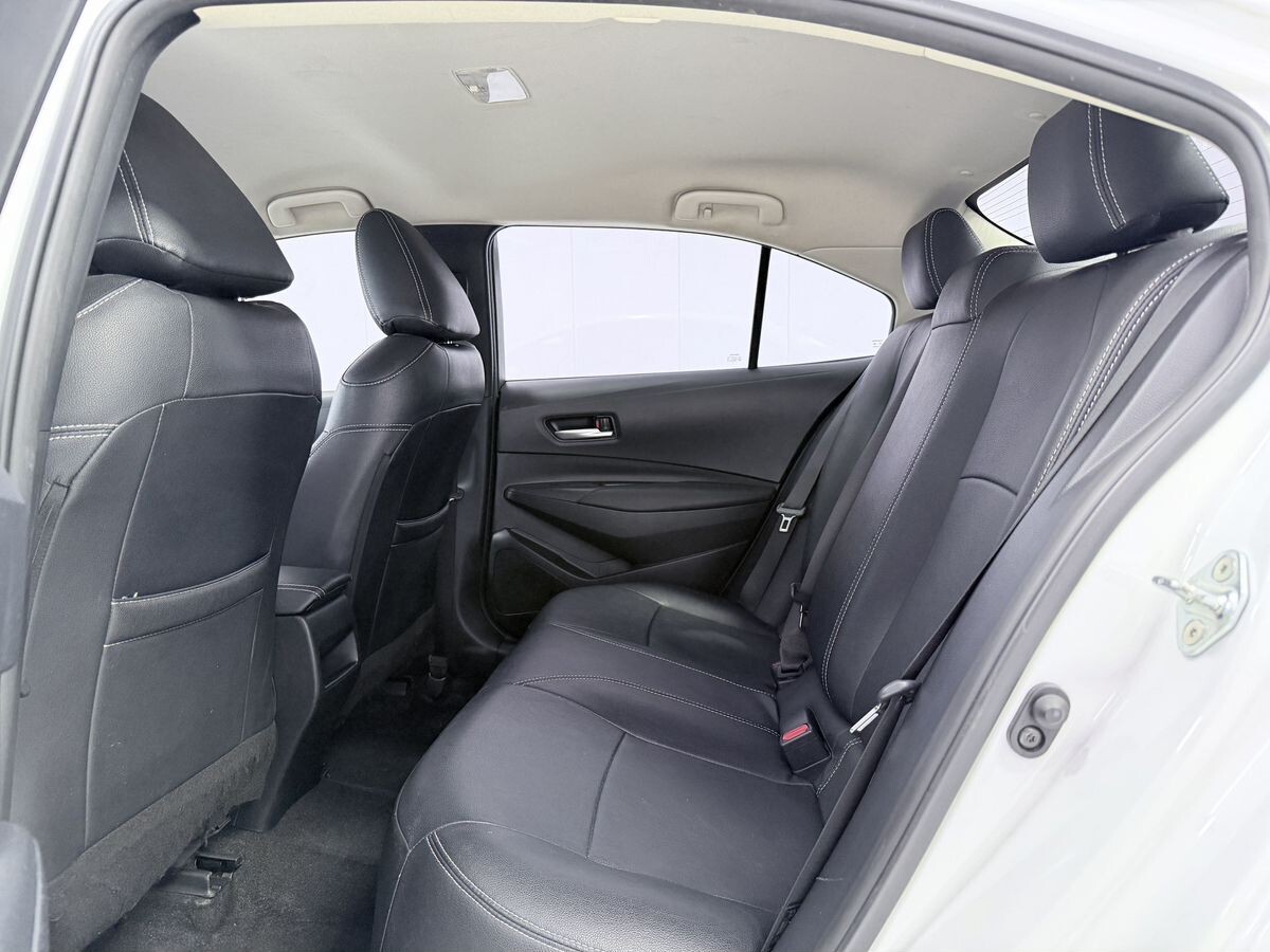 Toyota Corolla 2022 - фото автомобиля
