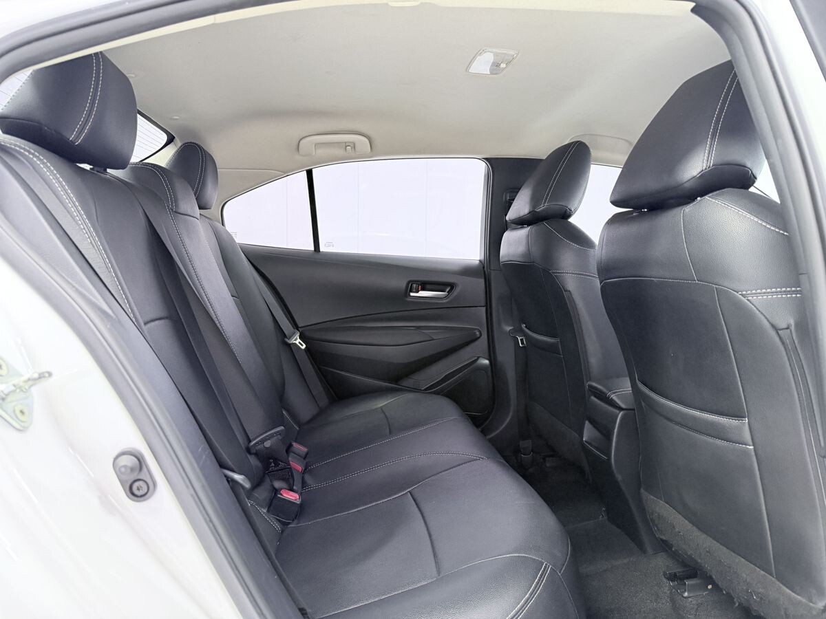 Toyota Corolla 2022 - фото автомобиля