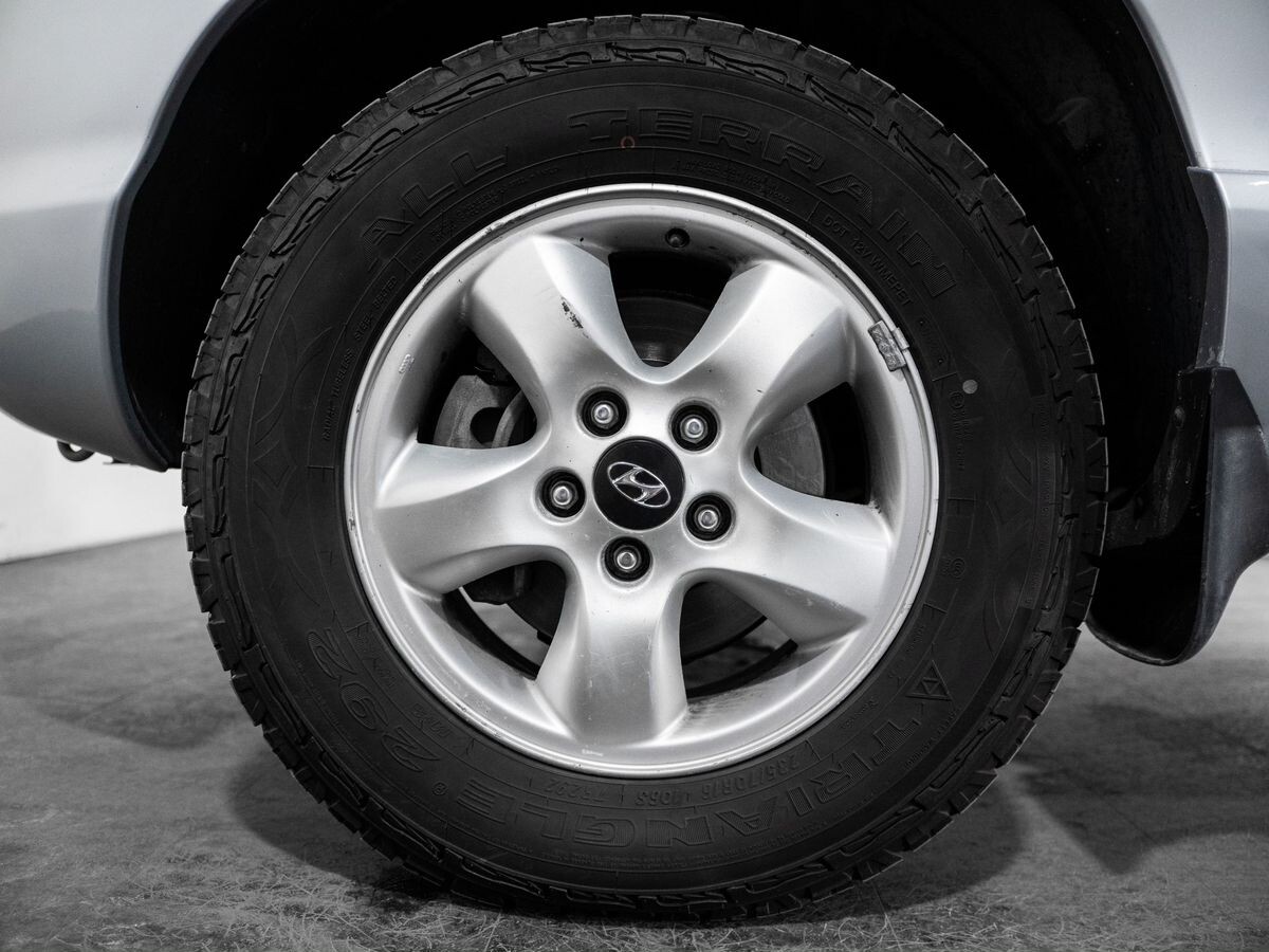 Hyundai Santa Fe 2008 - фото автомобиля