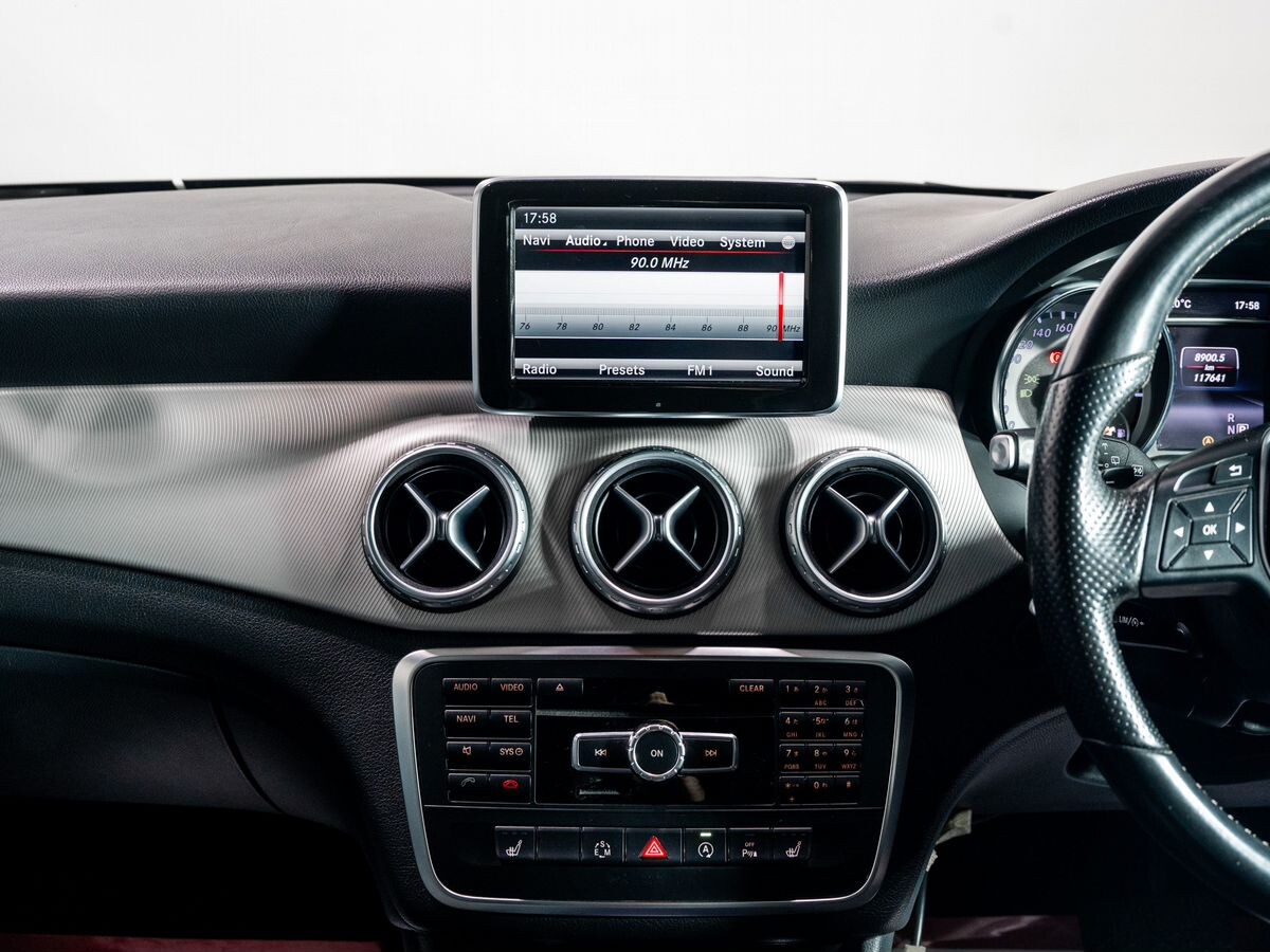 Mercedes-Benz GLA-Class 2014 - фото автомобиля